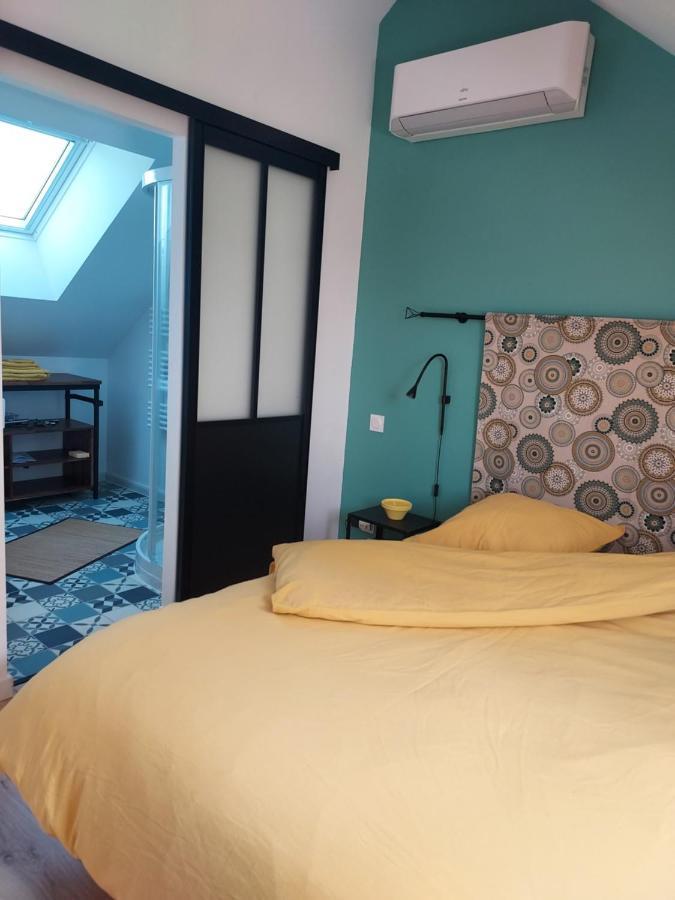 En Pleine Campagne, Proche Du Mans - Chambre D'Hotes Fille Exterior photo